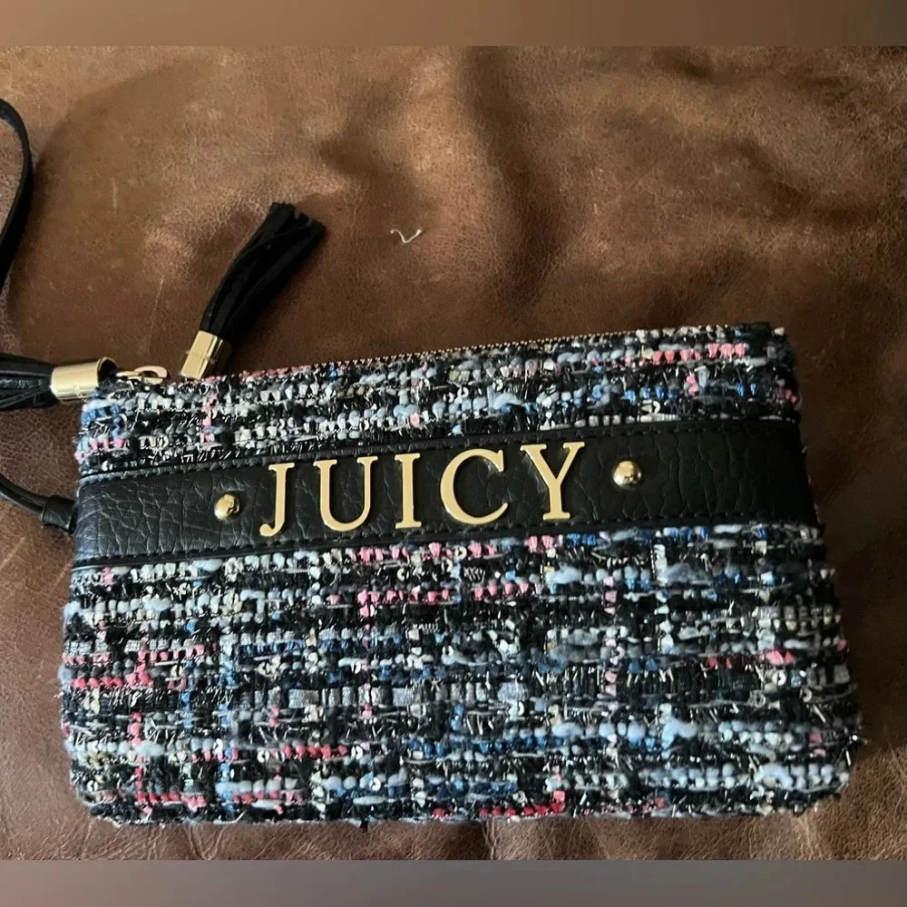 NWOT Juicy Couture Clutch